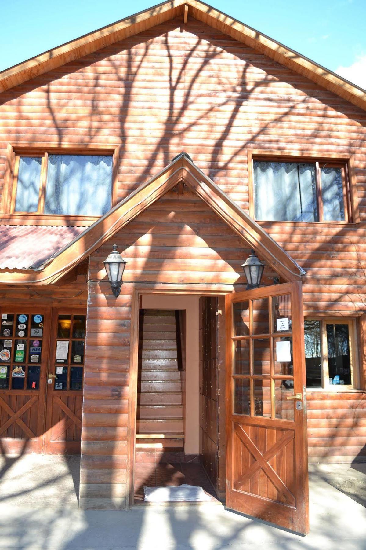 Camping y Hostal El Ovejero El Calafate Exterior foto
